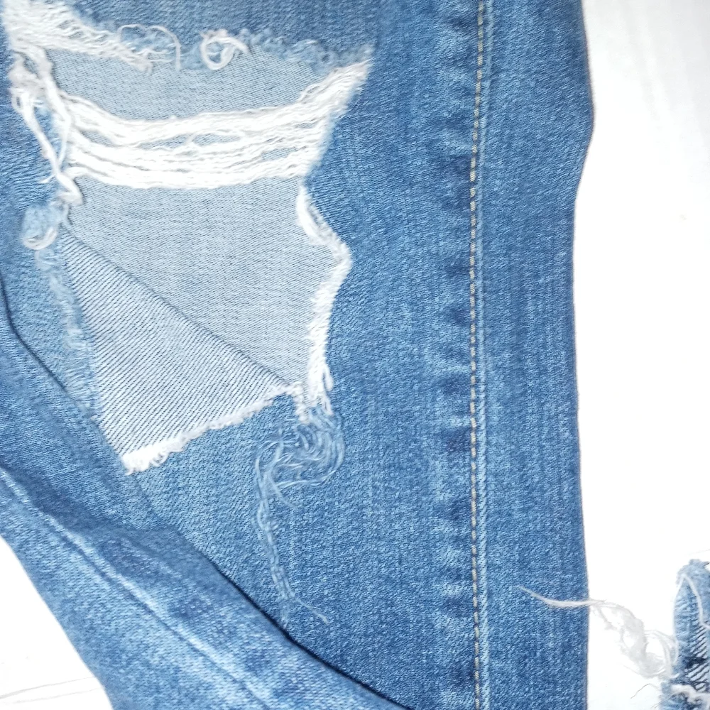 L.T.J.  Letter to Juliet Siena hi rise crop raw edge jeans